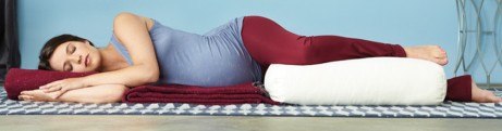 Yoga bolster en zwangerschap